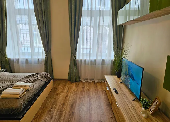 Avocado Old Town 2br Spacious Near Dome Square *