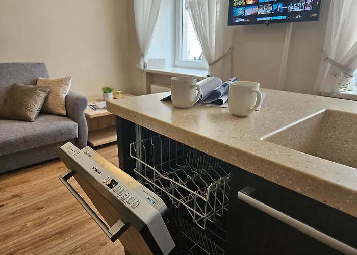 Avocado Old Town 2br Spacious Near Dome Square *