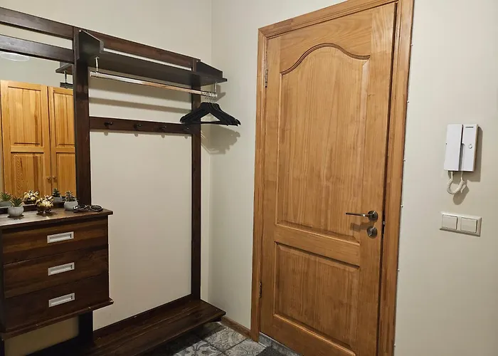 Avocado Old Town 2br Spacious Near Dome Square *