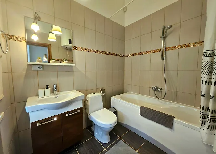 Avocado Old Town 2br Spacious Near Dome Square *