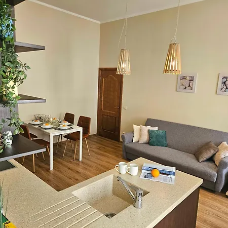 Avocado Old Town 2br Spacious Near Dome Square * Riga